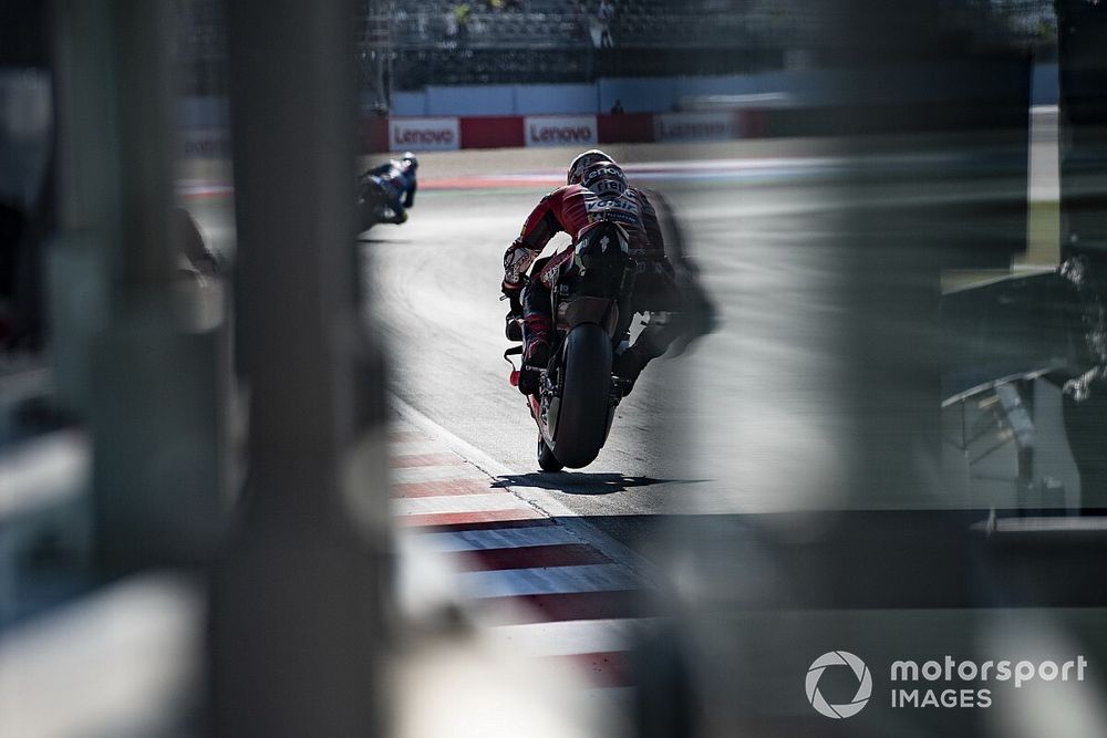 Leader sans dominer, Dovizioso tente de s'accrocher sans se leurrer