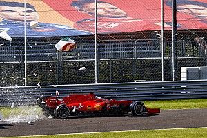 Vettel, 'aliviado' por la curva de su problema y la ausencia de fans