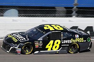 Алонсо на один день поменяется машинами с чемпионом NASCAR