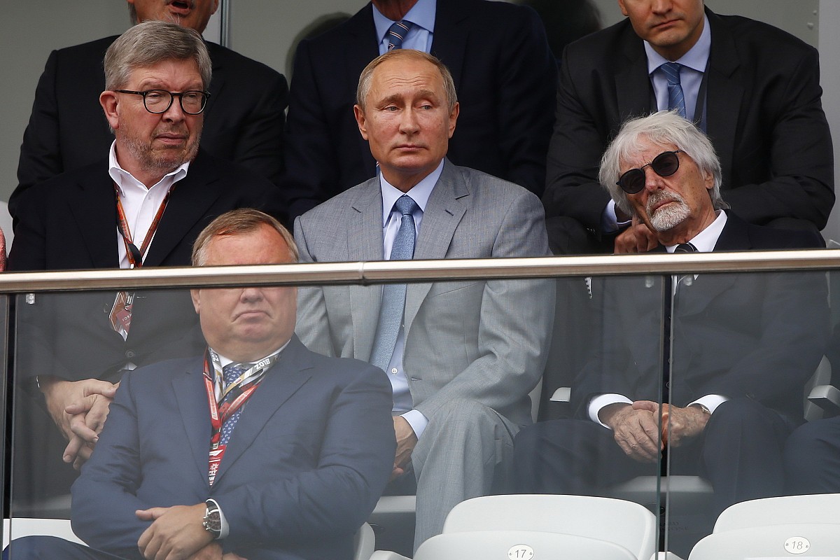 «Я бы заслонил Путина от пули». Экклстоун подтвердил симпатии к российскому президенту