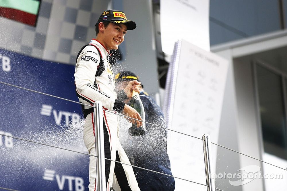 Podium : le vainqueur George Russell, ART Grand Prix