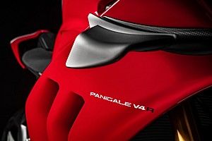Anche la SBK mette le ali: appendici aerodinamiche permesse se omologate sulle moto stradali