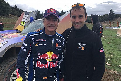El líder del buggy de Sainz en el Dakar que estudió ingeniería por Alonso