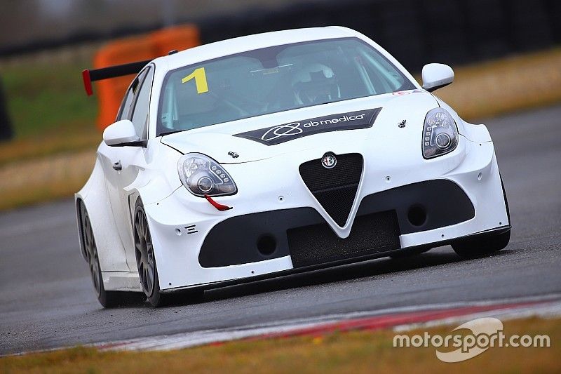 Franco Nugnes, direttore di Motorsport.com Italia, Alfa Romeo Giulietta TCR