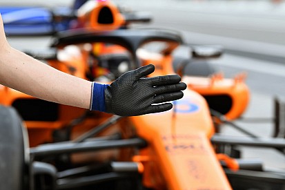 Las fotos de los test de Pirelli en Abu Dhabi