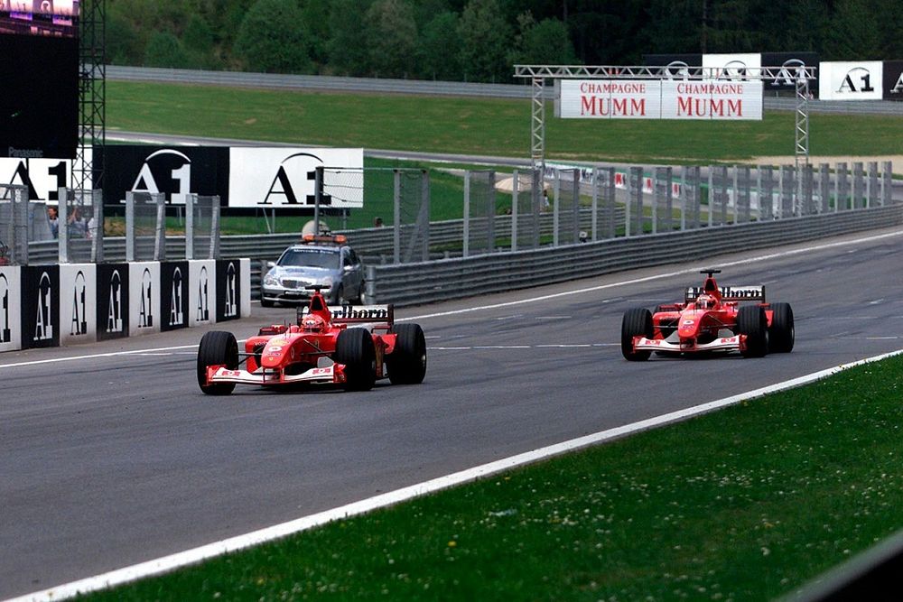 “Hoje não, hoje sim”: Há 20 anos, Barrichello, Schumacher e Ferrari protagonizavam um dos episódios mais polêmicos da F1