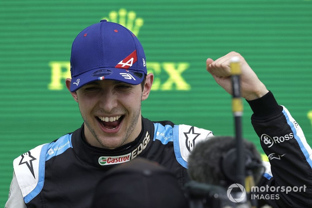 Le vainqueur Esteban Ocon, Alpine F1, fête