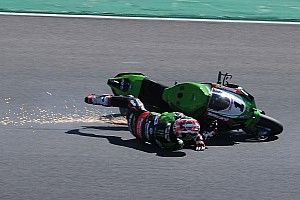 GALERÍA: secuencia de la caída de Jonathan Rea en Portugal