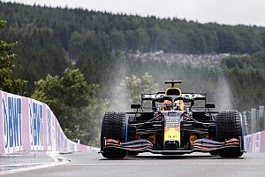 F1: Verstappen in pole a Spa. Eroico Russell secondo, sbatte Norris