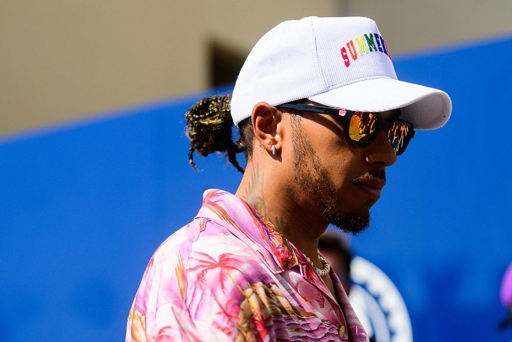 Hamilton szerint a pilótáknak határozottabban kell fellépniük az őket érdeklő ügyekben