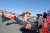 V&iacute;deo: ca&iacute;da de M&aacute;rquez cuando luchaba por el podio en Valencia