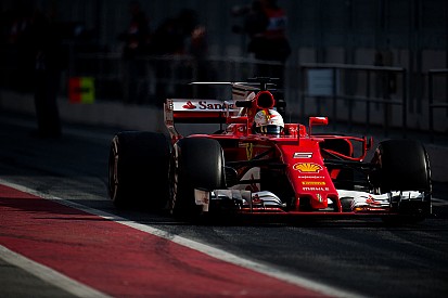 Vettel rejects Ferrari favourite status