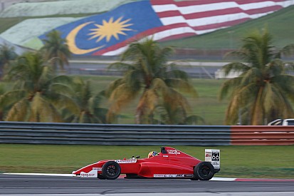 F4-organisatie biedt excuses aan voor blunder na bizarre race