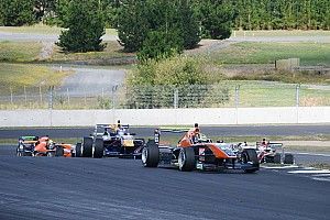 Подопечный Red Bull упустил титул TRS в последней гонке