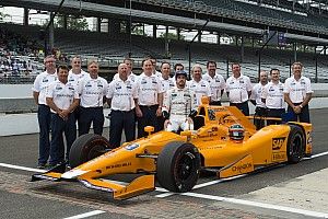 Brown: Ron Dennis aprueba la entrada de McLaren a Indy