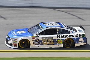 Nach NASCAR-Saison 2017: Dale Earnhardt Jr. wird weiter Rennen fahren