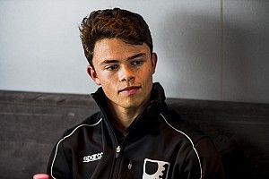 F2 Spa: De Vries zevende in eerste sessie voor Racing Engineering, Leclerc rapste