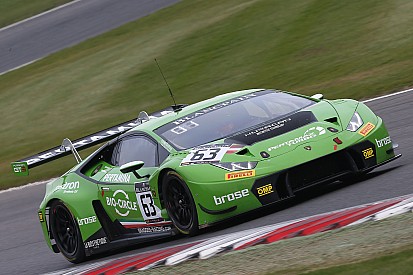 Engelhart et Bortolotti s'imposent pour Lamborghini à Brands Hatch