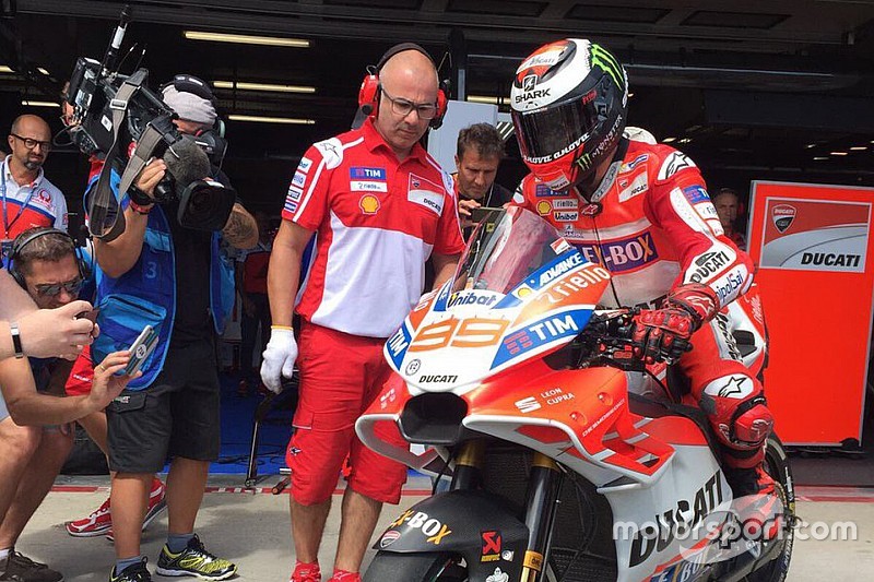 Ducati: ecco la prima foto della nuova carena della Desmosedici