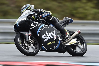 Motegi, Libere 1: Bulega guida la tripletta italiana sul bagnato