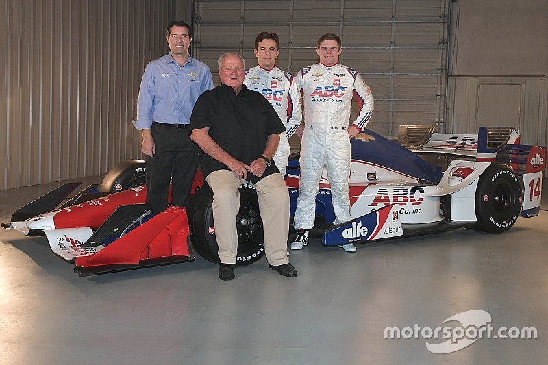 【インディカー】A.J.フォイト、ホンダから12年ぶりにシボレーへ