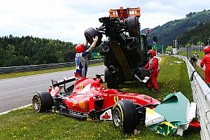 Galería: el accidente de Alonso y Raikkonen en Austria 2015