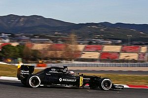 Renault can't "give up" on results in 2016 - Vasseur