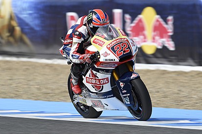 Jerez Moto2: Lowes beats Folger and Cortese to pole