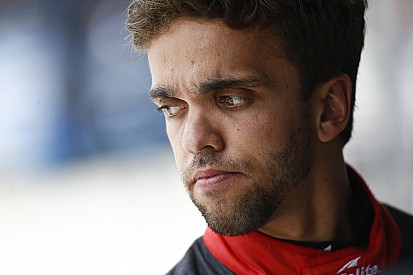 Chili Bowl: Rico Abreu locks himself into main event in racing return
