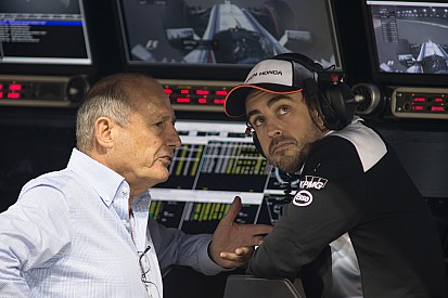 Alonso, Renault'ya dönüşle ilgileniyor!