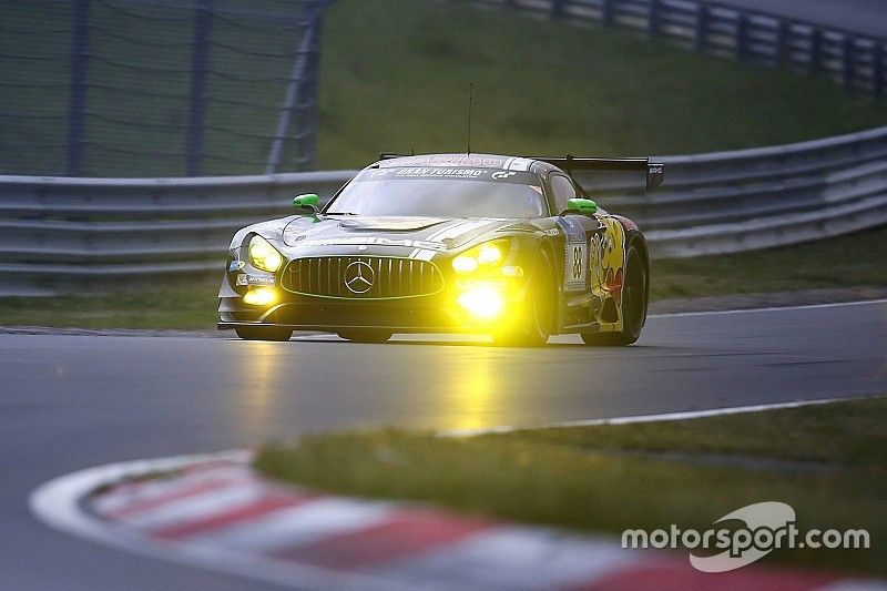 #88 Haribo Racing Team-AMG, Mercedes-AMG GT3: Uwe Alzen, Lance David Arnold; Maximilian Götz, Jan Seyffarth