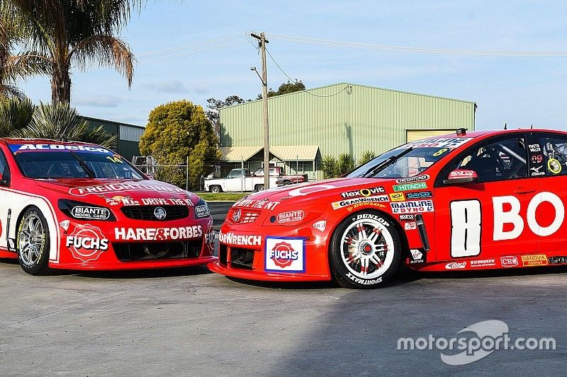 Brad Jones Racing reveals retro look