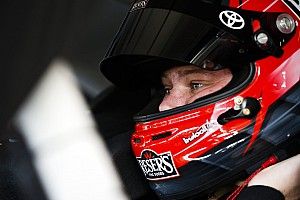 Memories of his father drive Erik Jones to racing excellence