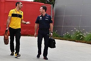 В Renault поторопили Red Bull с решением о поставках моторов