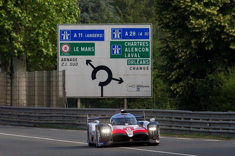 #8 Toyota Gazoo Racing Toyota TS050: Sébastien Buemi, Kazuki Nakajima, Fernando Alonso, Jose Maria Lopez, Anthony Davidson