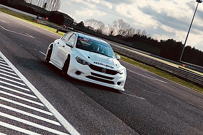 Ecco la prima foto della Fiat Tipo TCR in azione ad Adria