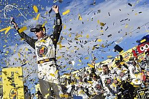 NASCAR Cup Series: Harvick bukukan kemenangan beruntun