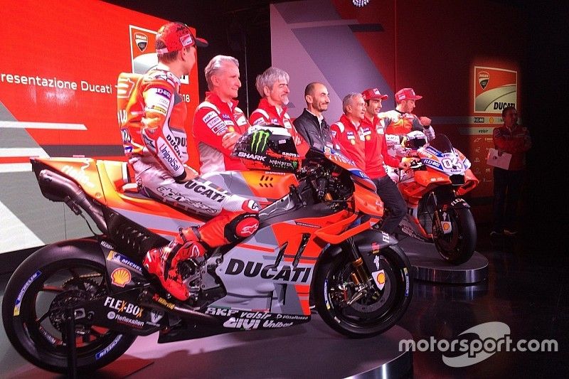 Jorge Lorenzo, Ducati Team, Michele Pirro, tester Ducati, Luigi dall'Igna e Andrea Dovizioso, Ducati Team