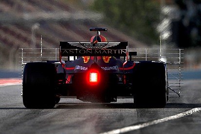Red Bull: egy energiaital-gyártó nehezen lobbizhat a Pirellinél