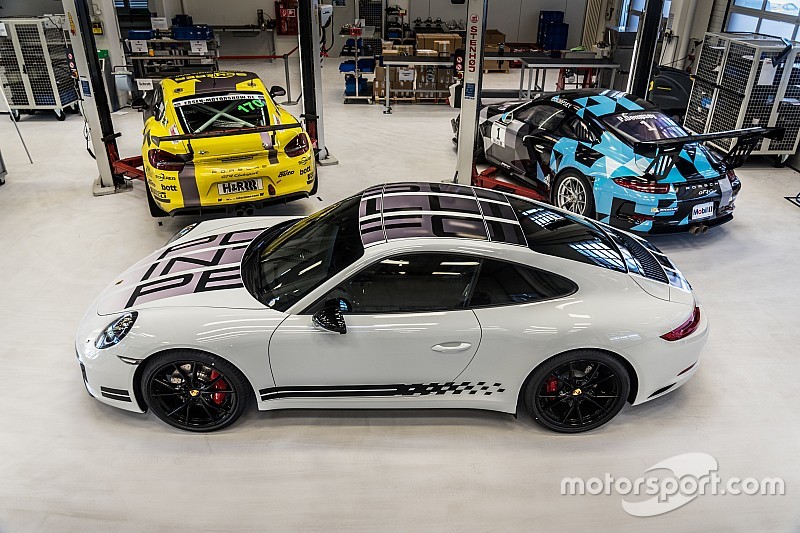 Svelata nel paddock del Mugello la 911 Carrera S Endurance Racing Edition