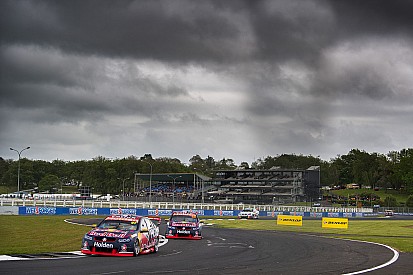 Pukekohe Supercars: Van Gisbergen wins as Coulthard rolls