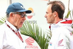 Al jefe de MotoGP le da tristeza "ver así a Lorenzo"