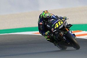 Rossi bang om te stoppen met racen, maar weet oplossing