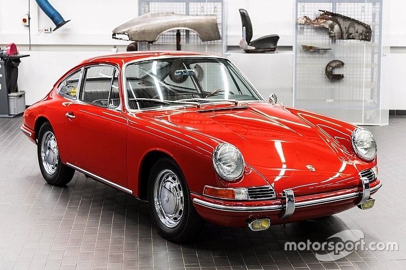 最古の911/901、オリジナル車両がポルシェ・ミュージアムで一般公開
