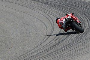 Crutchlow, Ducati'nin dönüşlerde en iyi motosiklet olduğunu söyledi