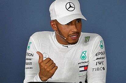 Hamilton replica a Vettel: "Anche la Mercedes avrà il motore nuovo a Spa"