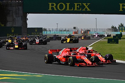 Vettel nem csinál nagy ügyet belőle, hogy ütköztek Bottassal