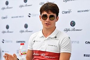 Leclerc acha “incríveis” elogios de outros pilotos