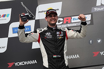 Dobogós eredménnyel debütált Nagy Dani és a M1RA a TCR Europe-ban