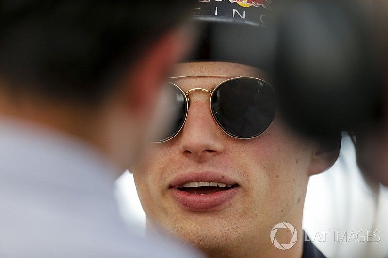 Surer: “Verstappen kan volgend jaar wereldkampioen worden”
